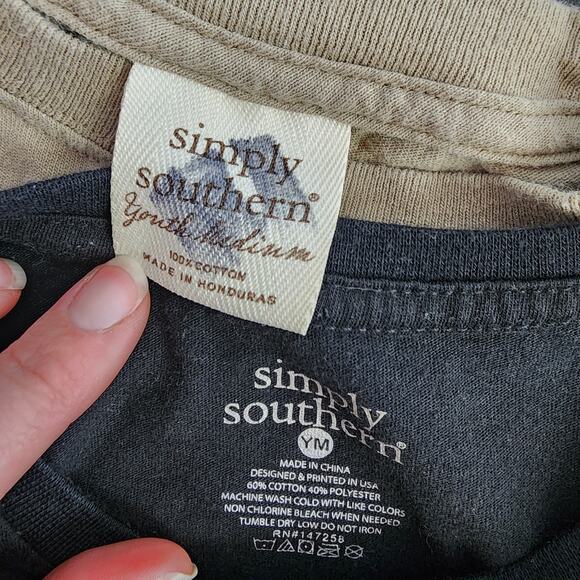 Simply Southern Holiday Halloween / Christmas Long Sleeve Bundle | Youth Medium - Picture 11 of 13